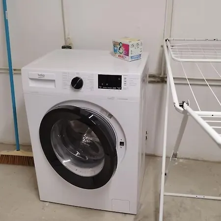 Charmante Maison T2 De Plein Pied Avec Exterieur Calme Aux Arenes Villa *