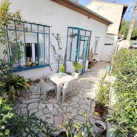 Vila Charmante Maison T2 Plein Pied Avec Exterieur - Calme - Parking Facile Et Gratuit, Aux Arenes