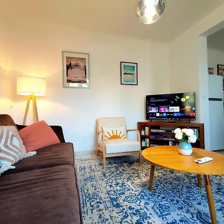 Villa Charmante Maison T2 Plein Pied Avec Exterieur - Calme - Parking Facile Et Gratuit, Aux Arenes Béziers