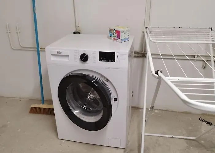 Charmante Maison T2 De Plein Pied Avec Exterieur Calme Aux Arenes Villa *